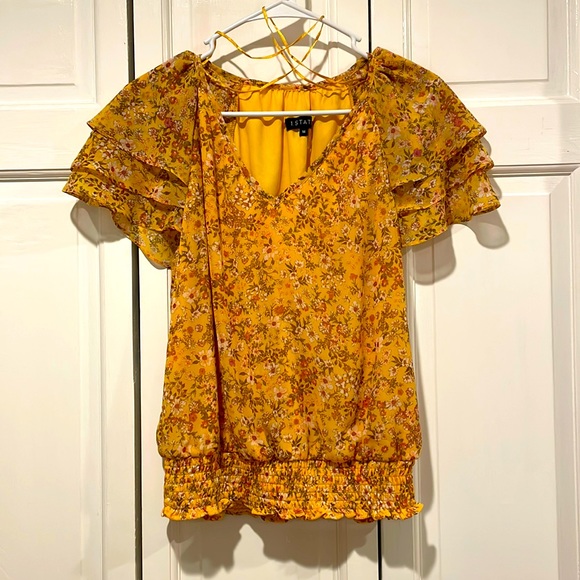 1. State Tops - 💙 1.State Floral V-Neck Top - Size Med